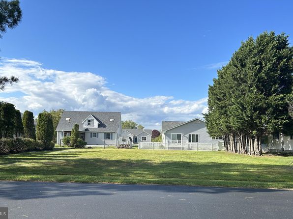 1 Hemlock Dr, Frankford, DE 19945
