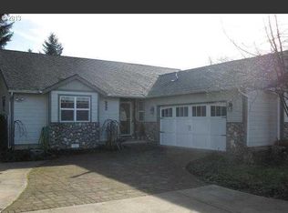 555 Mountain View Rd, Sweet Home, OR 97386