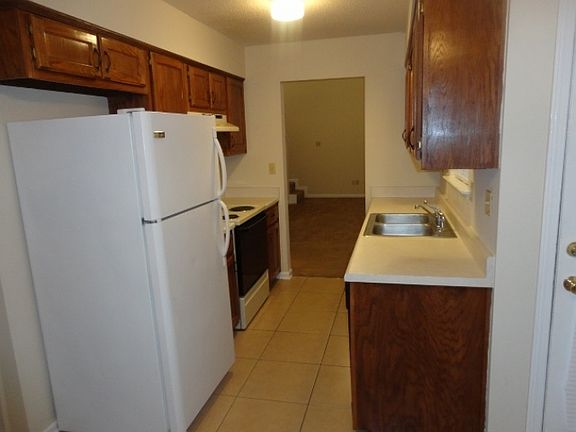 5th image of 1825 Black Bear Cir W