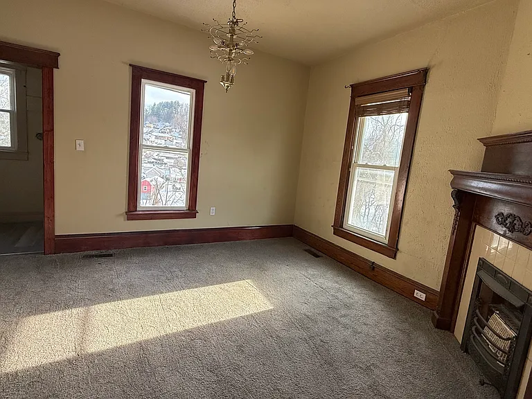 319 Clay St — Photo 7