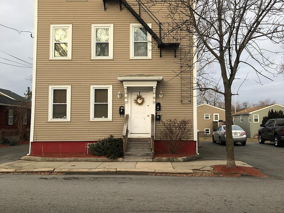 1st image of 30 Concord St #1