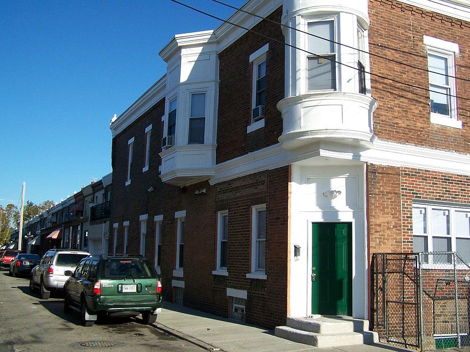 1st image of 6035 Elmwood Ave Room 2