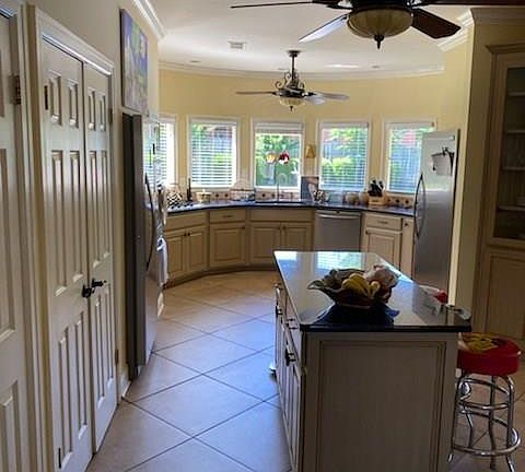 4th image of 525 Towne Lake Dr