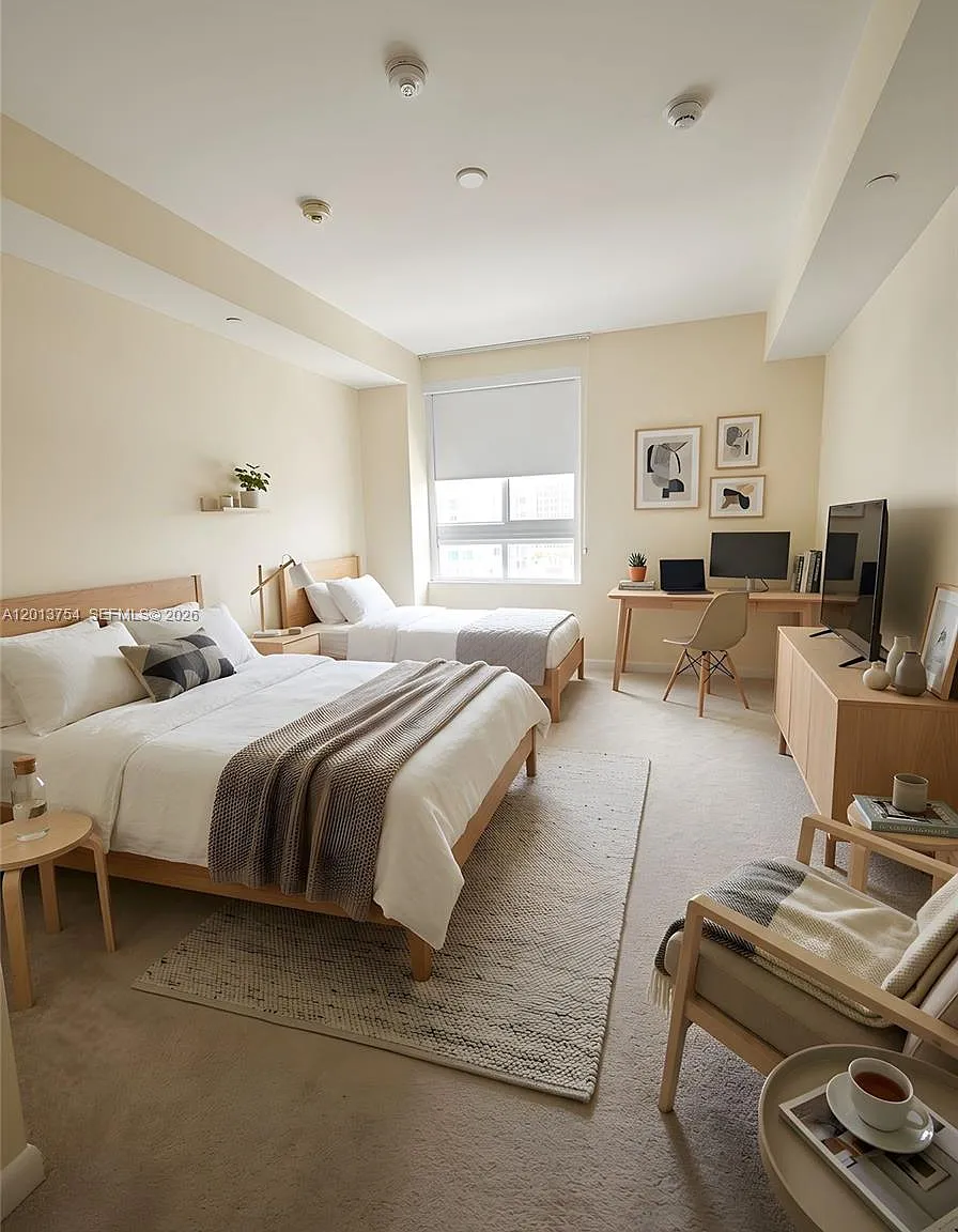 Toscano Condo — Photo 2