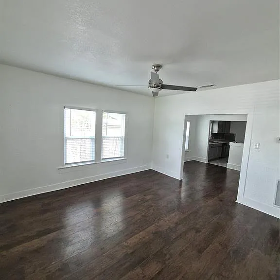 2329 Connor Ave — Photo 3