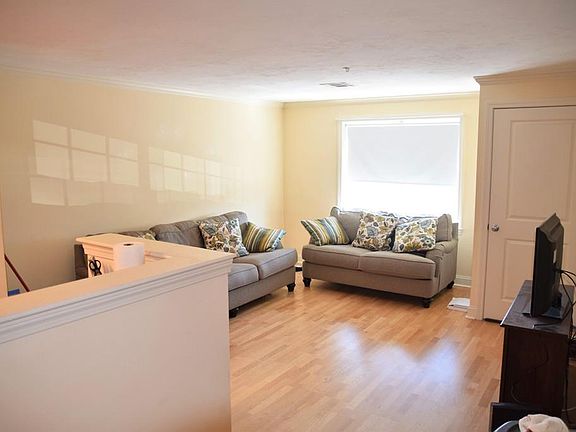 2nd image of 555 Page St Unit 201