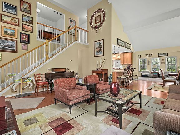 2nd image of 2221 Jolly Rodger Dr