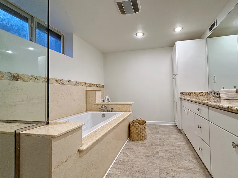 10057 Arrowsmith Ave S — Photo 21