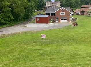 2050 Scotia Hollow Rd, Finleyville, PA 15332