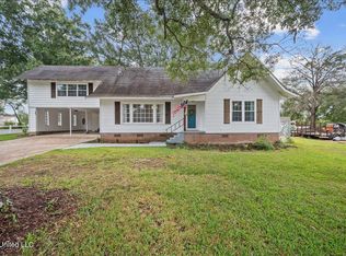 705 Chestnut St, Summit, MS 39666