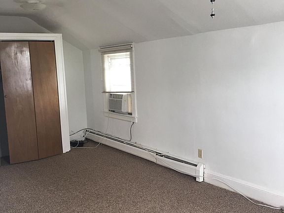 2nd image of 32 Hobby St APT 2