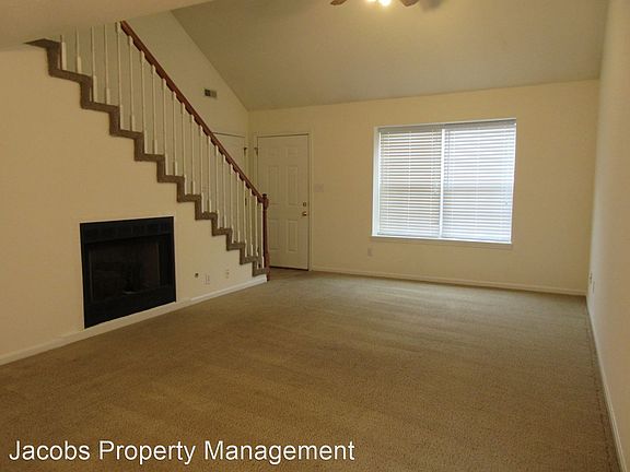 4th image of 3507 La Mesa Dr