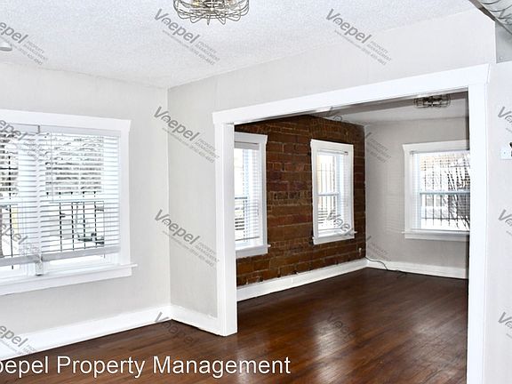 3rd image of 4042 Locust St #2N