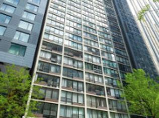 230 E Ontario St APT 905, Chicago, IL 60611