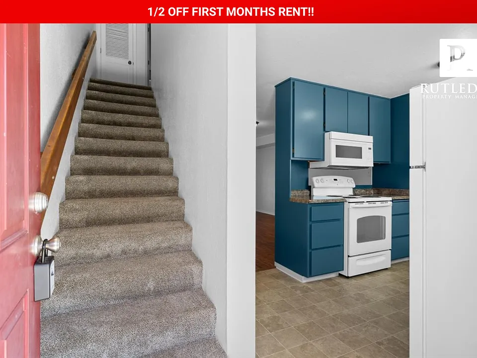 826 Bennett Ave #A-D
