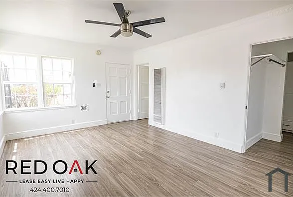2417 W Vernon Ave #2417 — Photo 2