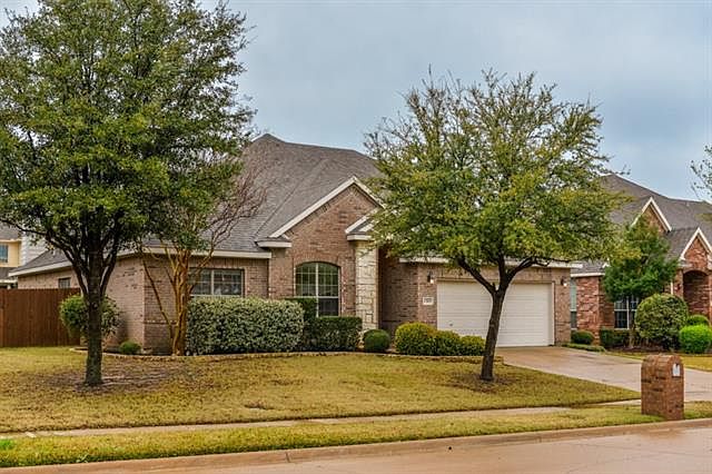 1st image of 1305 Rosebriar Ln