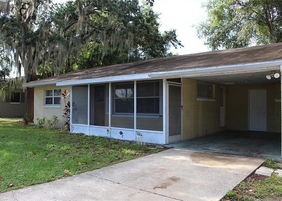 1st image of 114 W Golf Links Ave