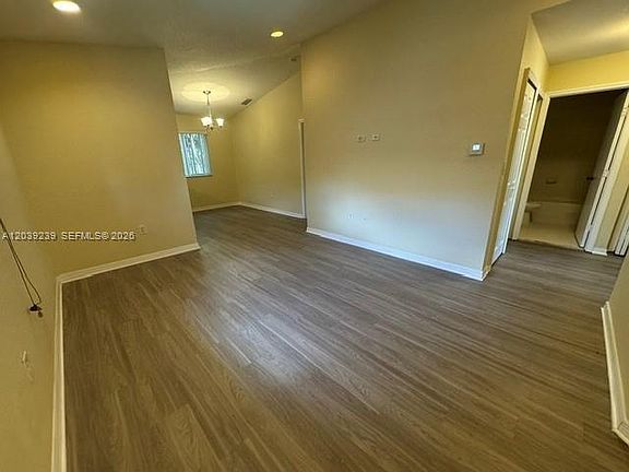 4th image of 1270 SE 31st Ct APT 201-35