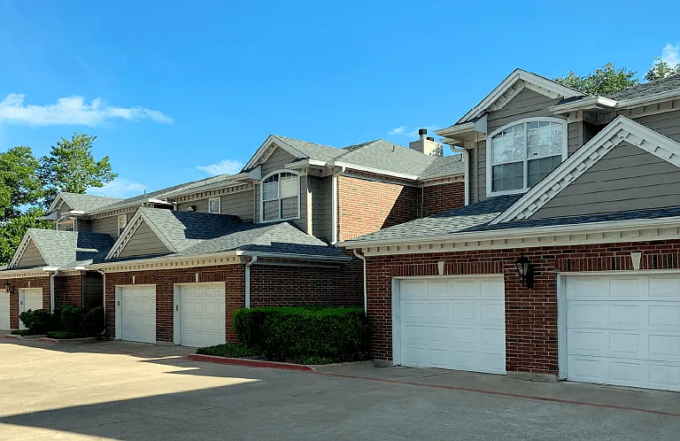 PrestonBridge Apartments — Photo 18