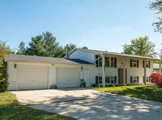 10217 N Meridian Rd, Pleasant Lake, MI 49272