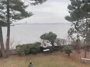 175 W 33rd St, Bayonne, NJ 07002