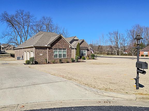 4th image of 18795 S Haven Cir