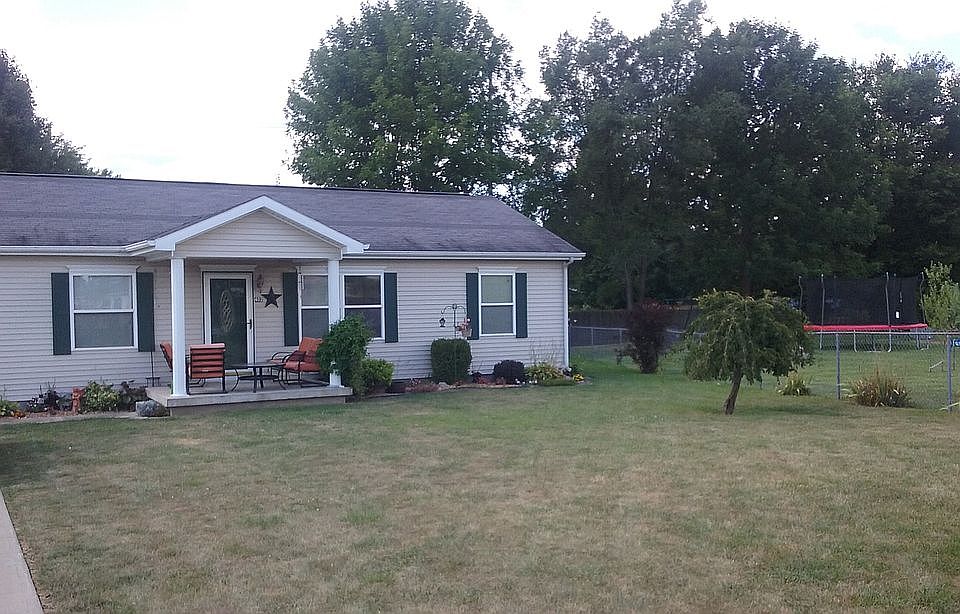 1st image of 402 Jennings Ct