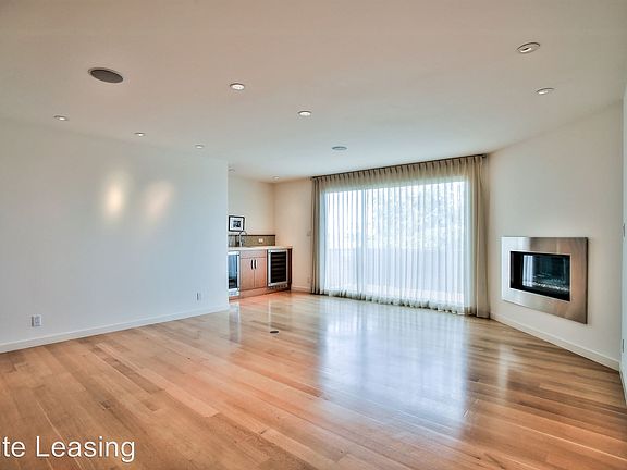 4th image of 73 Lupine Ave