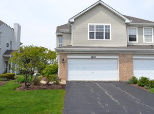 1829 Golden Gate Ln, Naperville, IL 60563