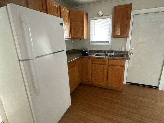 5th image of 726 N 2nd St
