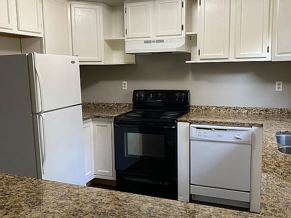 5th image of 3428 Alpine Ct #A