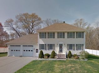 5 Lynn St, Taunton, MA 02780
