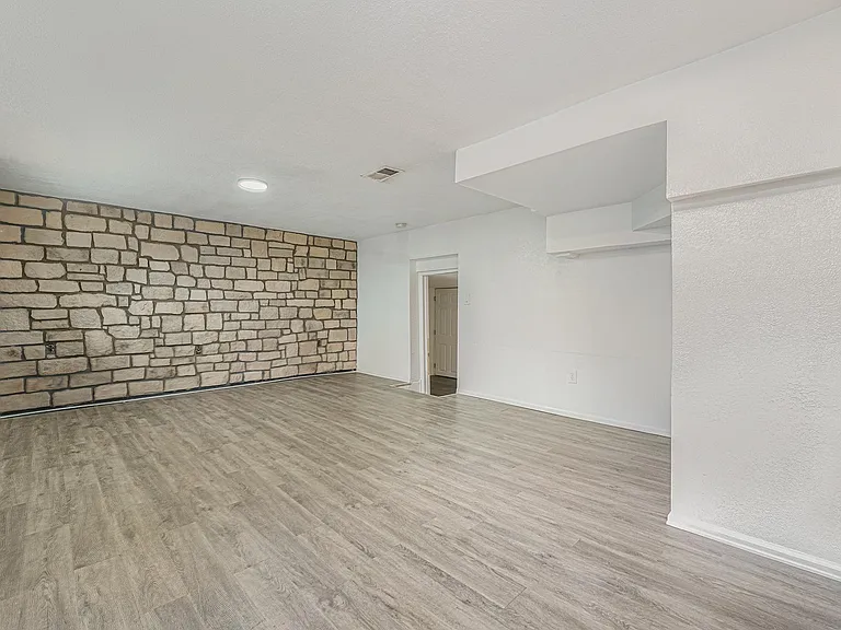 444 Lowell Blvd — Photo 14