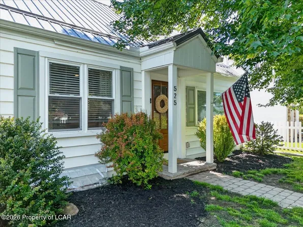 525 Butler Ave, Wyoming, PA 18644