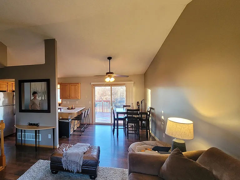 9075 Farmstead Ave — Photo 6