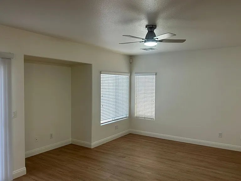 10590 Medicine Bow St — Photo 3