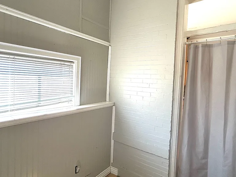 1530 N Gaylord St #2 — Photo 30