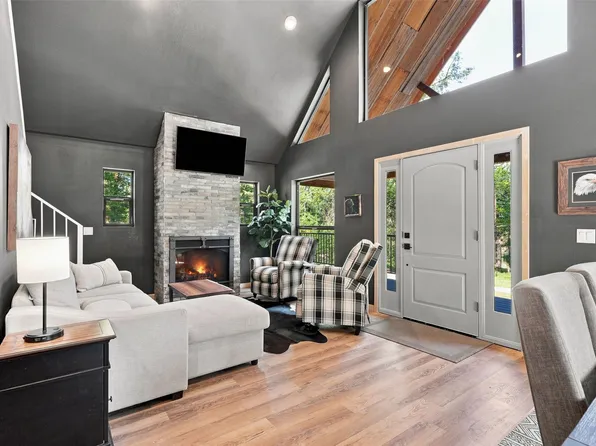 39722 Timber Lake Rd, Lakeside, MT 59922