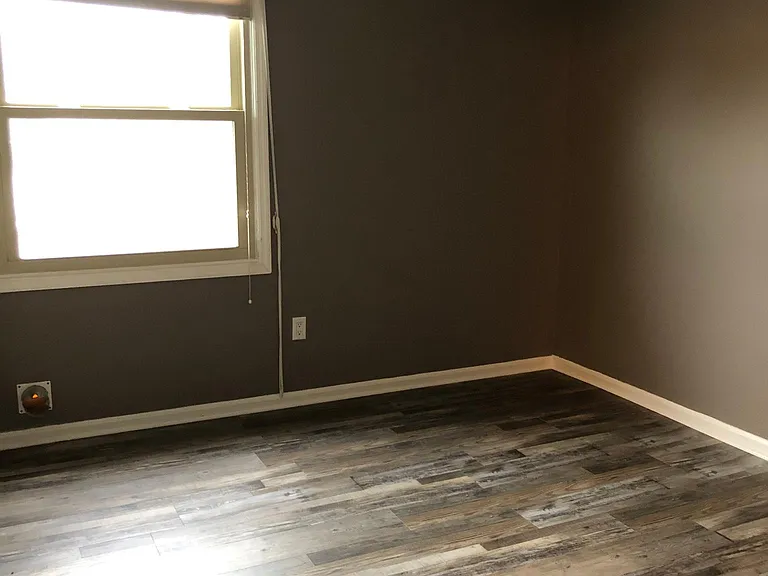 922 Chatham Ln #L — Photo 14