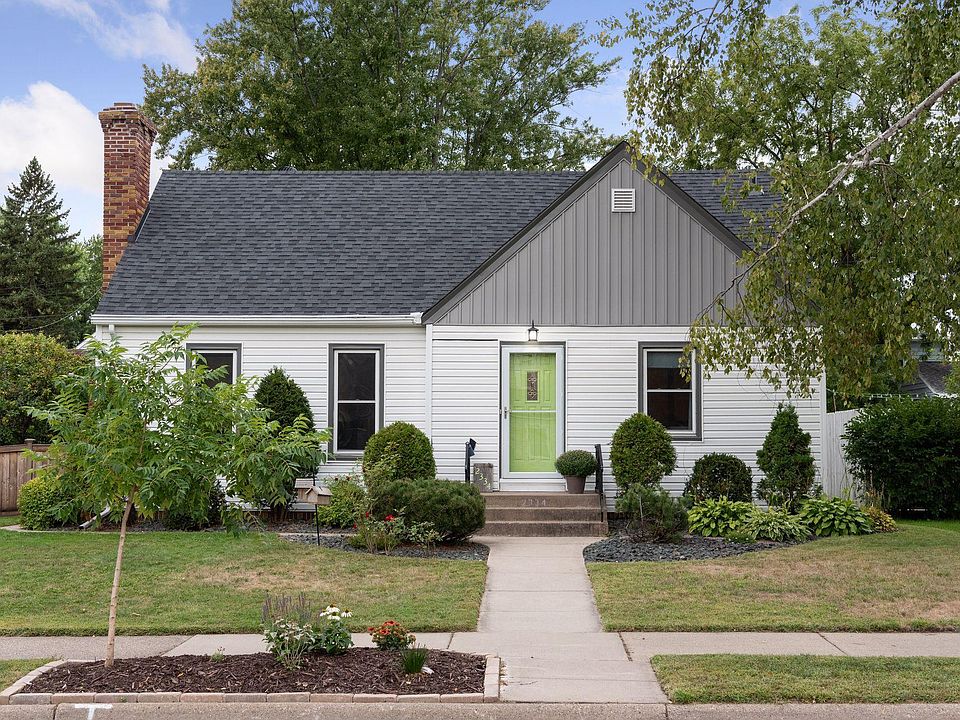 1st image of 2334 Taft St NE