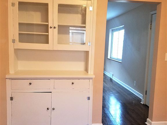 5th image of 1123 Clearbrook Dr #1