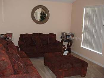 3rd image of 646 McKinley Ct
