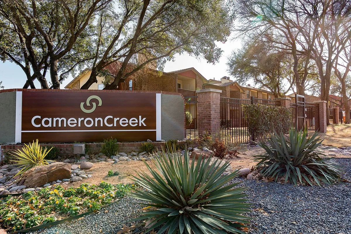 Building Photo - Cameron Creek