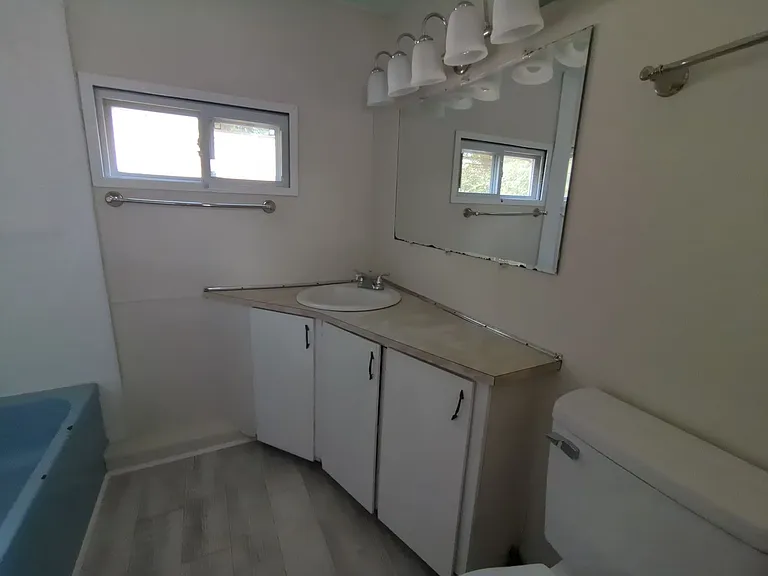 2100 W Mason Ave — Photo 22