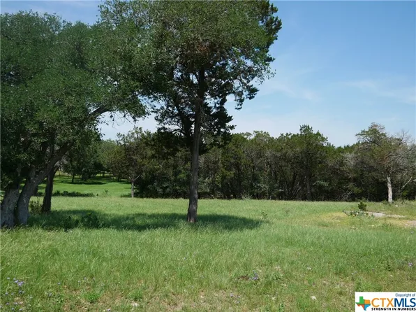 2730 Leslie Ln, San Marcos, TX 78666