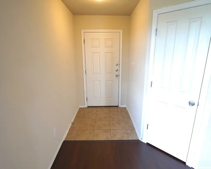 5011 Braden Gate — Photo 4