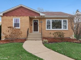 2217 S 6th Ave, North Riverside, IL 60546