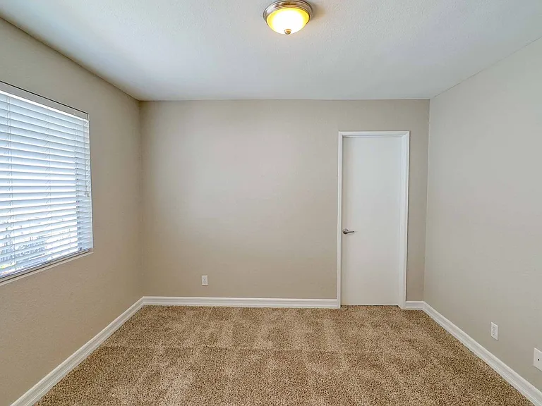 BV 35th Street — Photo 17
