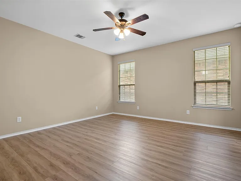 14308 Lake Victor Dr — Photo 28